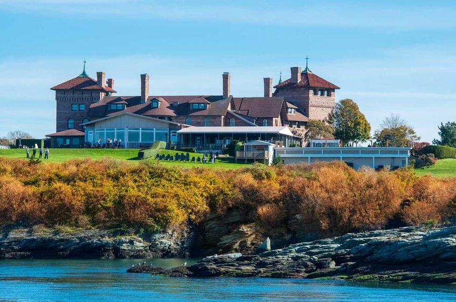 Newport, RI: Evening Cocktail Cruise of Narragansett Bay - Who Should Book This Newport Cruise?