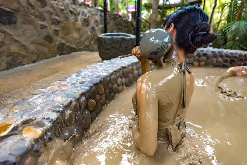 Nha Trang: Coral Reef Snorkeling, Mud Bath & Floating Bar - Why this Nha Trang day works