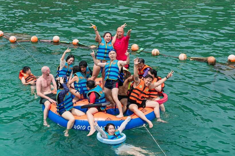 Nha Trang: Coral Reef Snorkeling, Mud Bath & Floating Bar - Seafood lunch with a city view