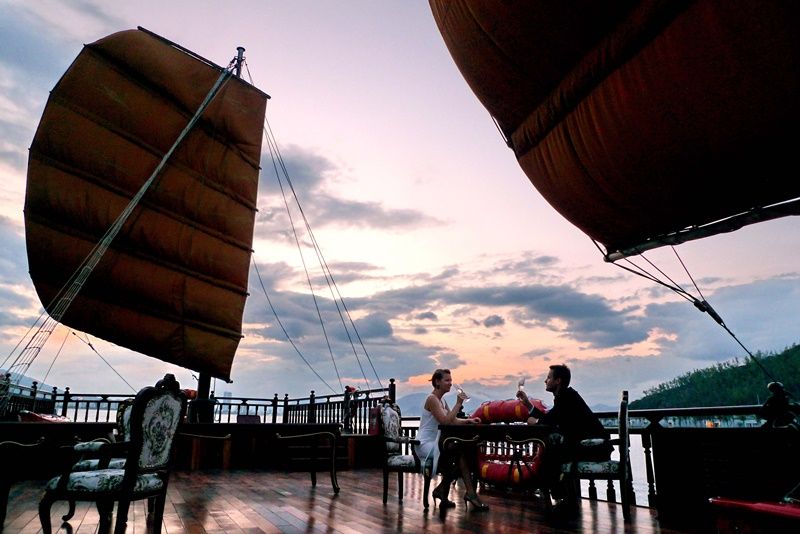 Nha Trang: Romantic Sunset Cocktails and Dinner Cruise - Who will enjoy this cruise most?