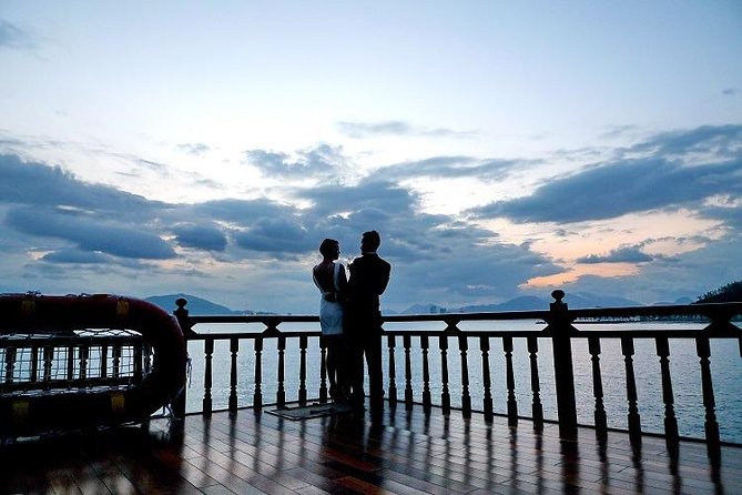 Nha Trang Sunset Cocktails and Dinner Cruise - Sailing into the Nha Trang sunset