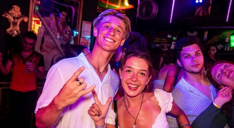 Nice: Bar/Pub Crawl with Free Shots and VIP Entry - Moving from bar to bar through the Old Town