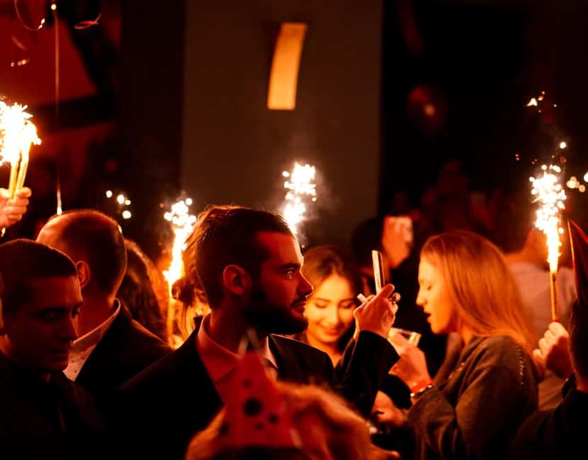 Nice: New Year’s Eve Bar Crawl 2026 - What the first bar is likely to offer