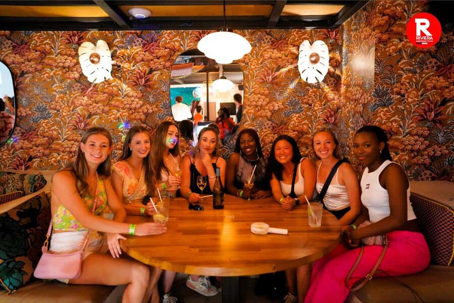 Nice: Ultimate Party Bar Crawl Free Shots & VIP Club Entry - Four bars across Vieux Nice
