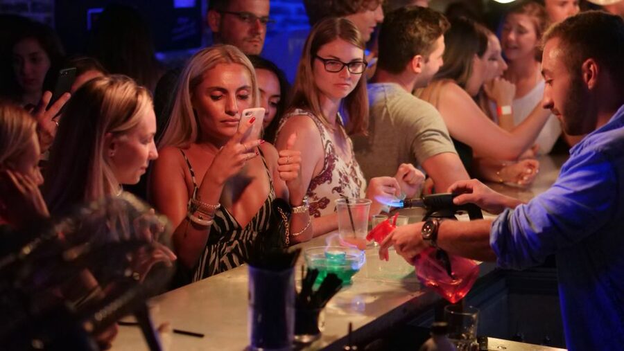 Nice: Ultimate Party Bar Crawl Free Shots & VIP Club Entry - A short walk through Nice before the bars