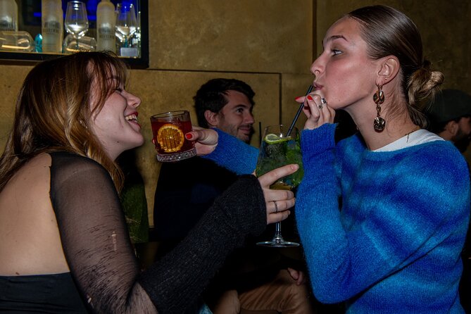 Night Out in Florence: Bar Crawl and City Walk - Practical timing and cancellation advice