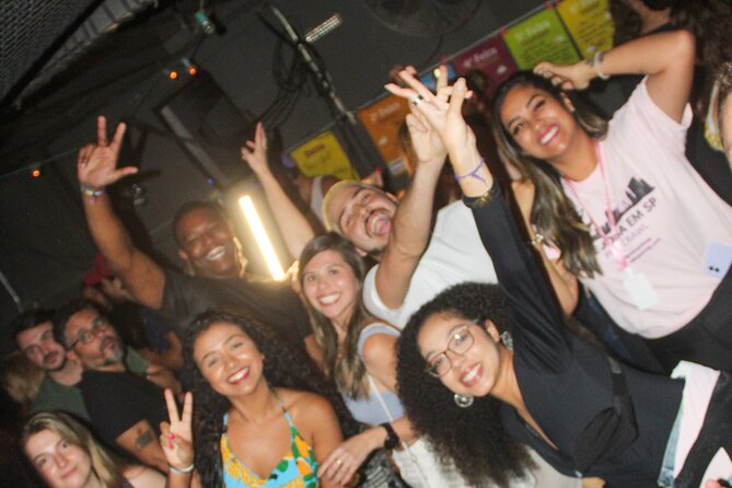Night Walking Tour through the Bars of São Paulo - Xiu! Bar brings samba into the evening