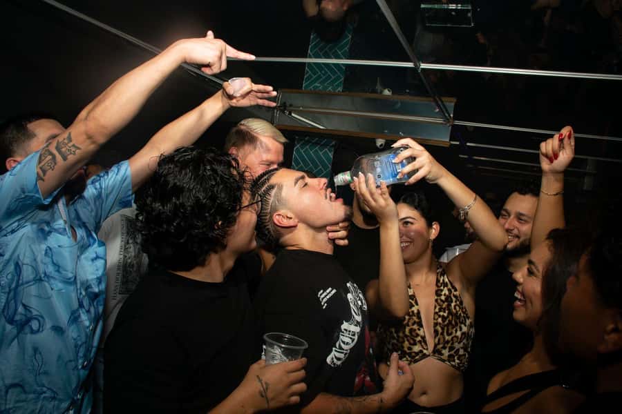 Nightlife Medellin, Rooftops, bars and Clubs - Safety, clothes, and changing venues