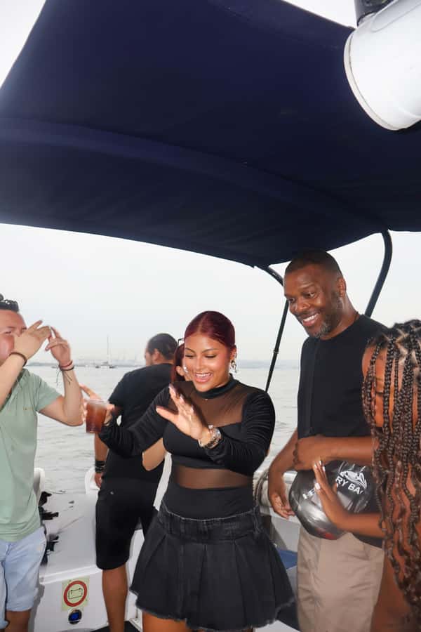 Nightlife: sunset boat party + tour of the old town - Key points at a glance