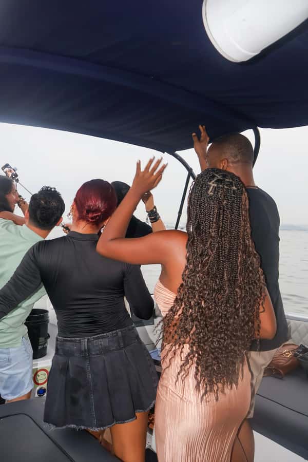 Nightlife: sunset boat party + tour of the old town - Practical advice for making the evening easier