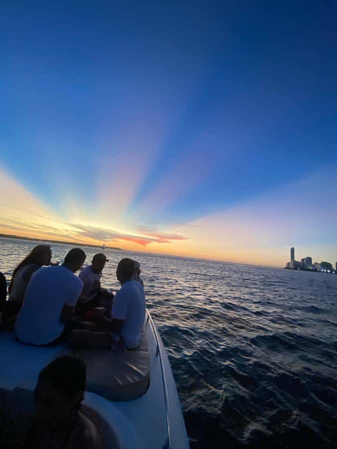 Nightlife: sunset boat party + tour of the old town - Two hours on the bay as the sun goes down