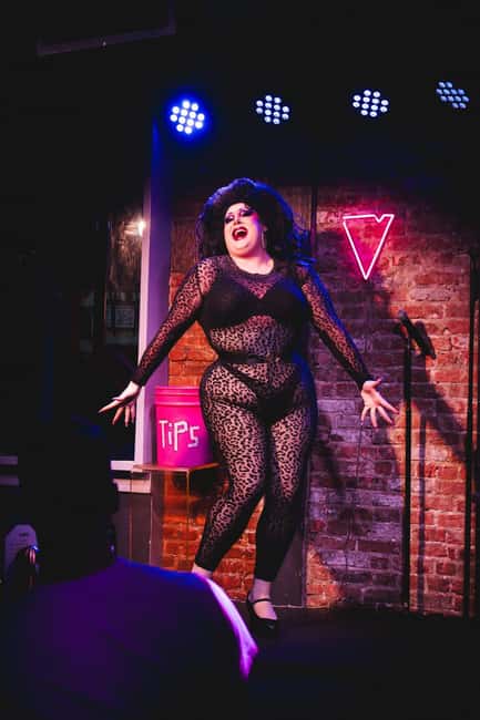 NYC: Drag Highlights - Bar Crawl & Show – Drinks Included! - What you learn before the show