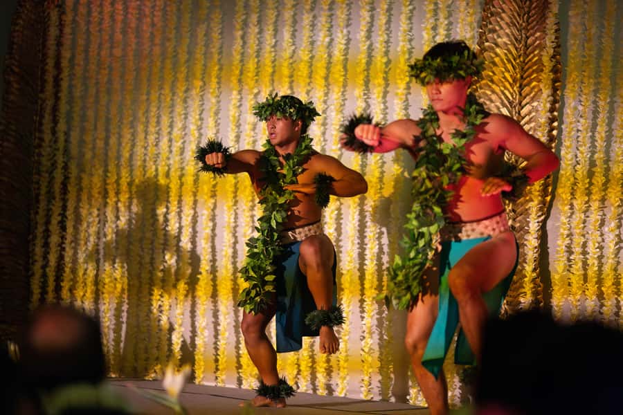 Oʻahu: Nā Lei Aloha Lūʻau & Dinner or Cocktail Show Option - Cultural activities before the show