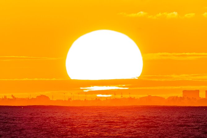 Oahu's Waikiki Coast: Moana’s Sunset Cocktail Sail - Timing, price, and who will enjoy it most