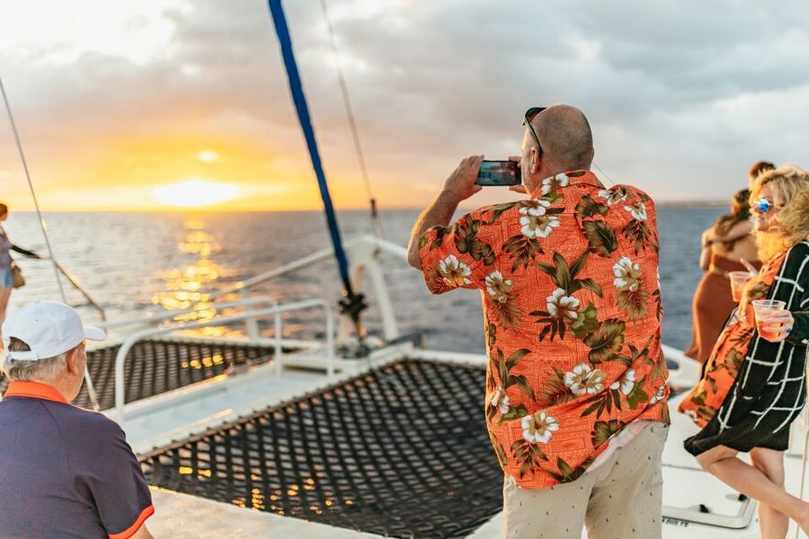 Oahu: Waikiki Sunset Catamaran Cocktail Cruise - Key points to know before you book