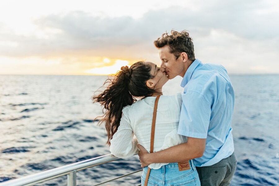 Oahu: Waikiki Sunset Catamaran Cocktail Cruise - What this Waikīkī sunset cruise feels like
