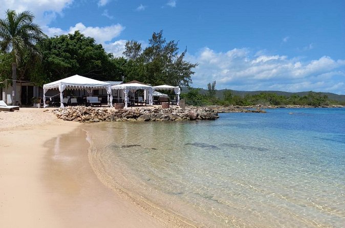 Ocho Rios: Bamboo Beach Club VIP Access with Lunch and Cocktails - Who will enjoy this beach club most?