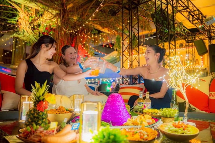 Okinawa:Sky BAR TOPTREE Nightclub Entry Ticket+Drink & VIP - Five things to know before you go