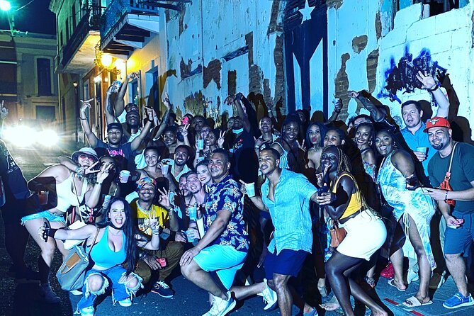 Old San Juan Bar Crawl: Experience Local Hotspots - The social side: best for solo visitors and open groups