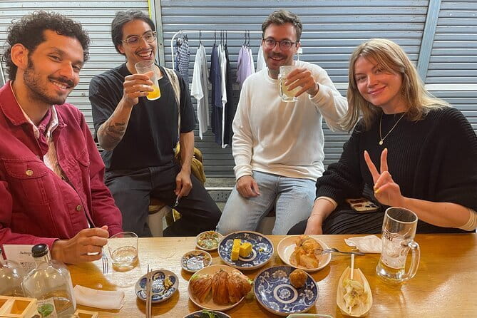 Onsen Spa in Tokyo and Asakusa Bar Hopping with Local Guide - How the two halves work together