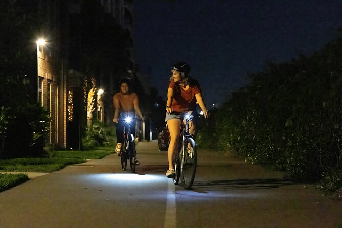 Orlando Night Bike Tour: A Fun Ride Thru the City’s Nightlife - Starting beside Lake Ivanhoe and Gaston Edwards Park