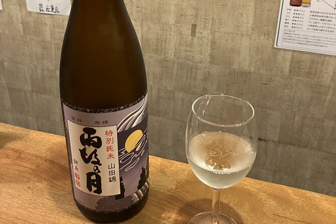 Osaka Authentic Local Izakaya Hopping Experience: Food & Drinks - The guide makes the difference
