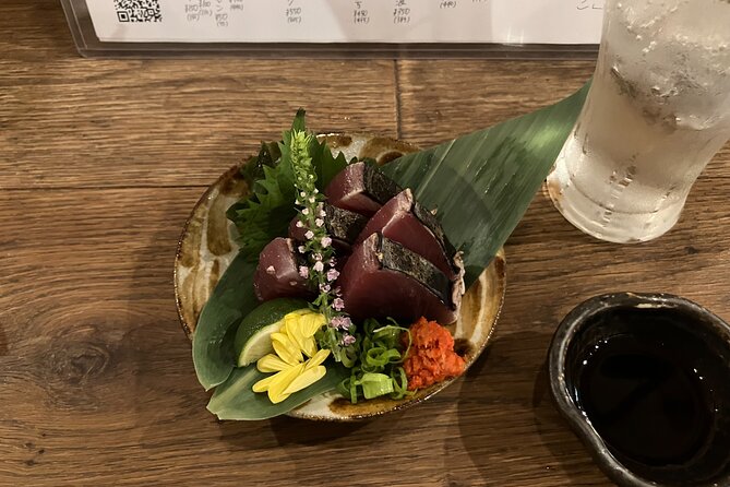 Osaka Authentic Local Izakaya Hopping Experience: Food & Drinks - Price, timing, and practical value