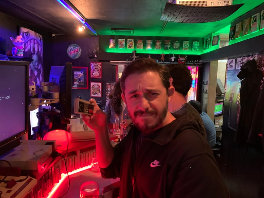 Osaka: Namba Pub Bar Crawl with a Local Guide - The ten-minute walk to Shinsaibashi