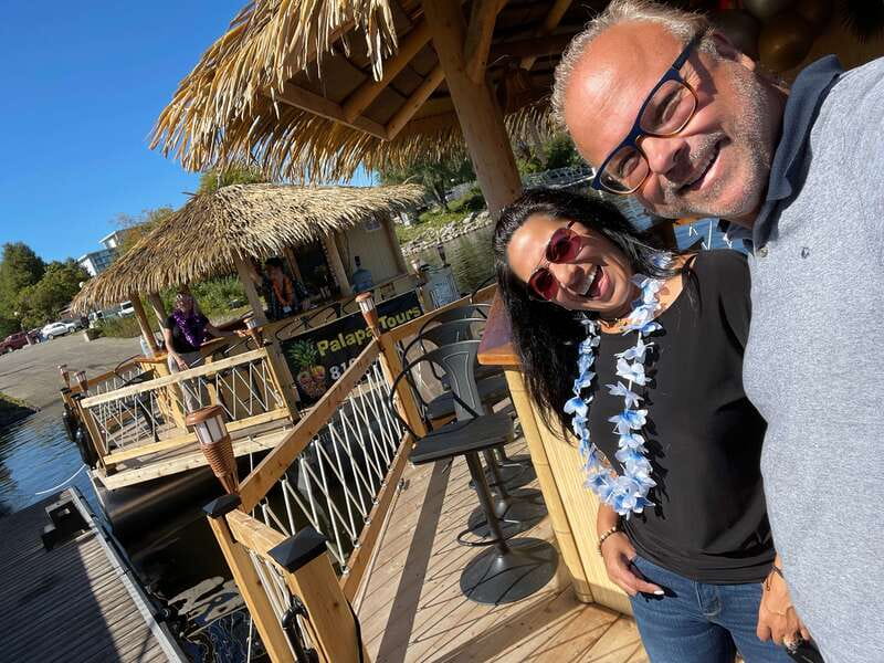 Ottawa: Floating Tiki Bar Cruise on the Ottawa River - Families, couples, and group outings