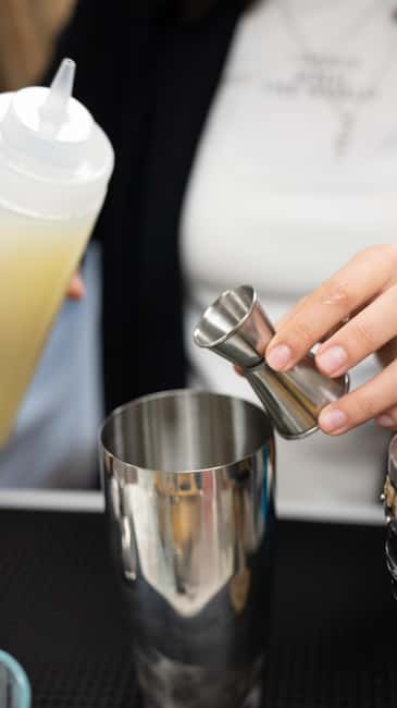 Paris: Mixology Workshops - Choosing a theme and three cocktails