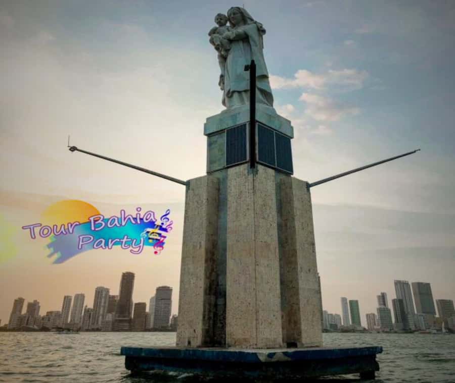 Party Boat in Cartagena Bay with NightClub Ticket - Sunset views, with an important catch