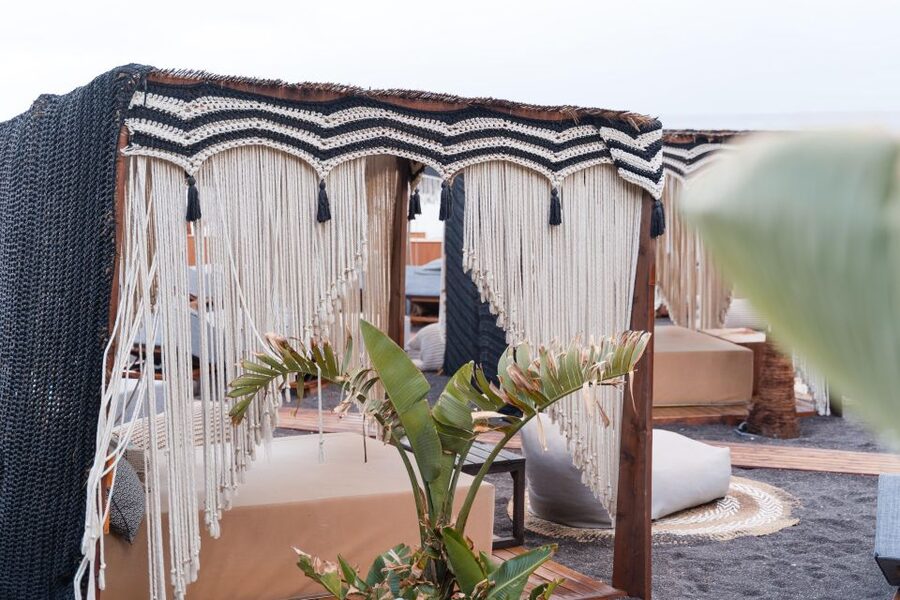 Perivolos Beach: Sun-Bed Experience FortyOne Bar Restaurant - Food, cocktails, and beachside service