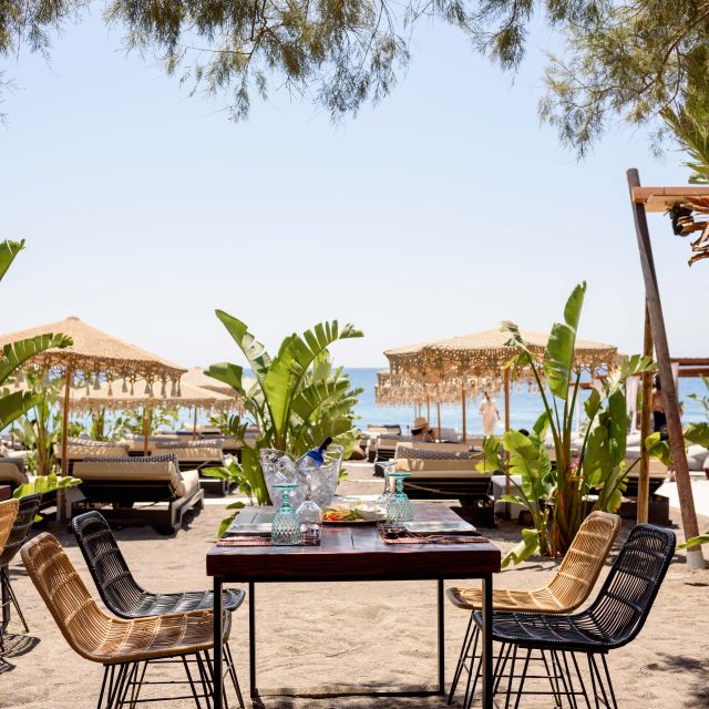 Perivolos Beach: Sun-Bed Experience FortyOne Bar Restaurant - Who will get the most from FortyOne