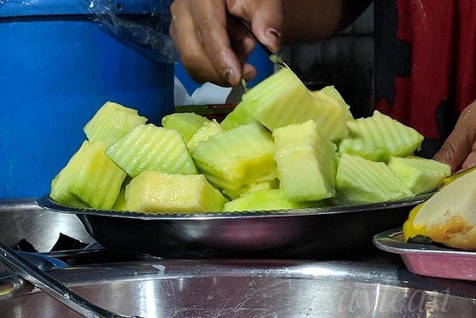 Phnom Penh Nightlife Street Food Tours - What the evening is really about