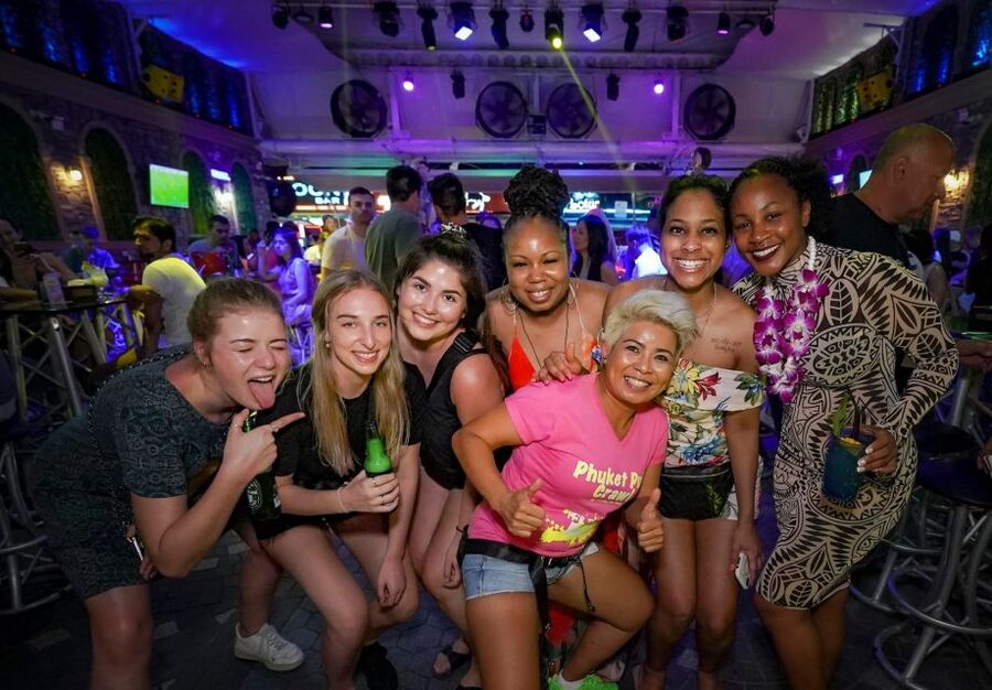 Phuket: Bar Crawl Tour - Starting at Heroes Bar on Bangla Road