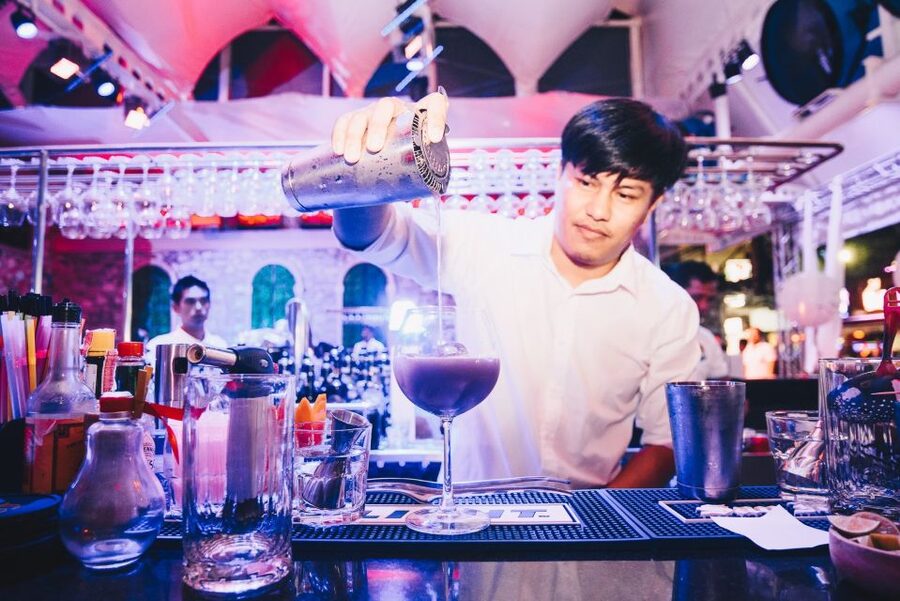 Phuket: Bar Crawl Tour - Why the social side matters