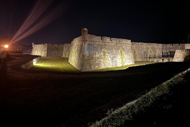 Pirates and Privateers Cocktail Tour in St Augustine - Casa Reina connects royalty, conquest, and attack