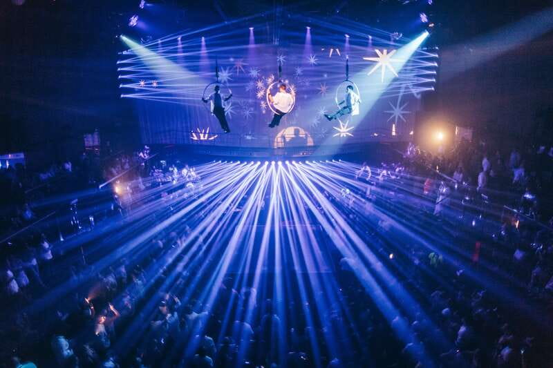 Playa del Carmen: Coco Bongo Nightclub Experience - One Night, Many Shows, Near the Caribbean Sea