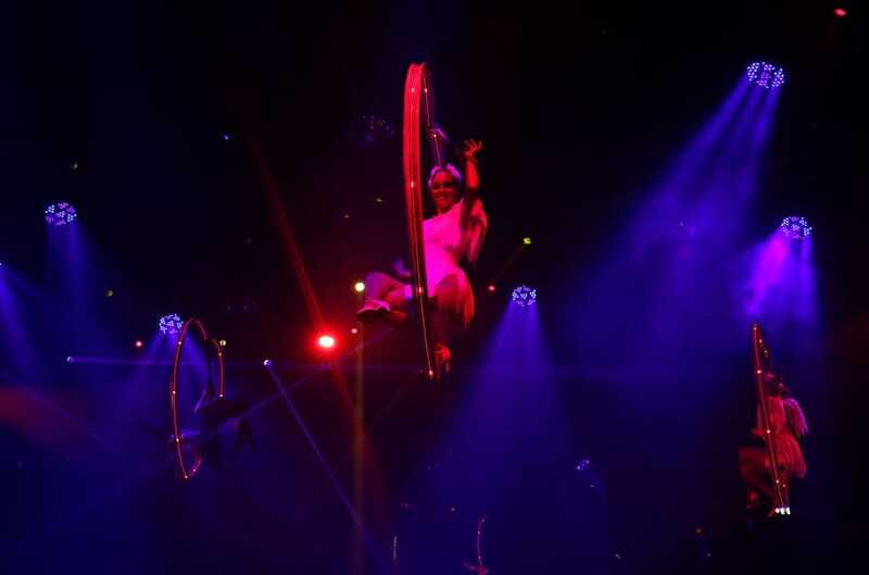 Playa del Carmen: Coco Bongo Nightclub Experience - Drinks, Snacks, and the Reality of Service