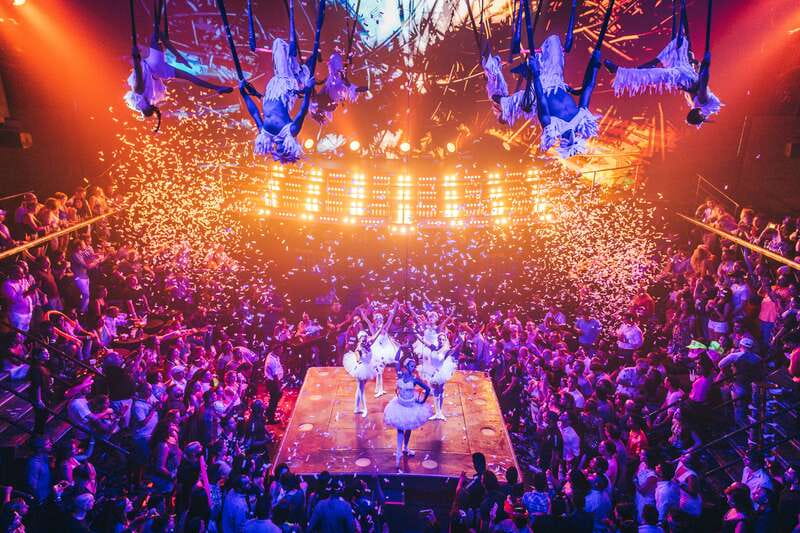 Playa del Carmen: Coco Bongo Nightclub Experience - What Happens After You Reach the Door