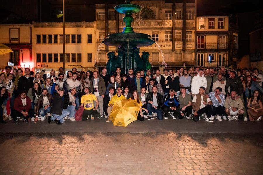 Porto: 4 Bar Pub Crawl, 7 Drinks, & Skip-the-Line Club Entry - Why this Porto night out works so well