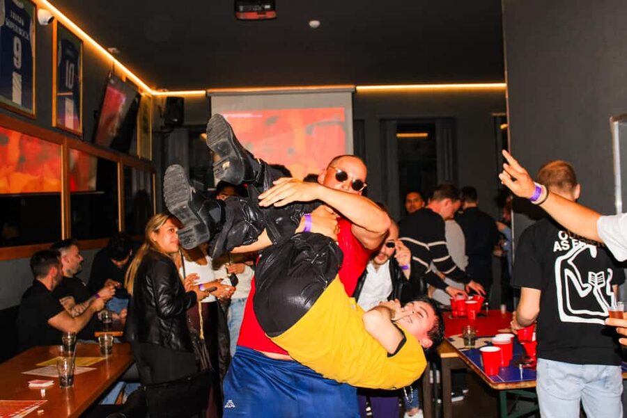Porto: 4 Bar Pub Crawl, 7 Drinks, & Skip-the-Line Club Entry - Rua de Cândido dos Reis and the final bar stop