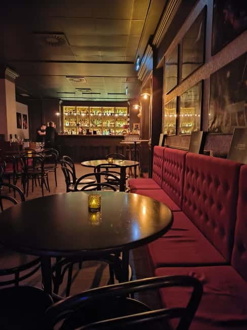 Prague: Jazz Show with Signature Cocktail - What the evening feels like from start to finish
