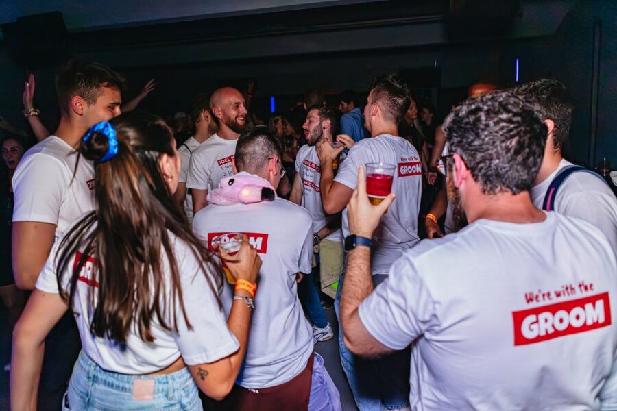 Prague: Pub Crawl with Unlimited Drinks & 5-floor Club Entry - What the $40 price really gets you