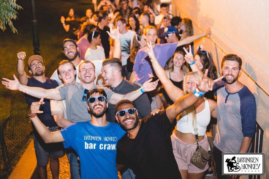 Prague: Pub Crawl with Unlimited Drinks, Bars & Club Entry - Walking between venues is simple, but timing matters