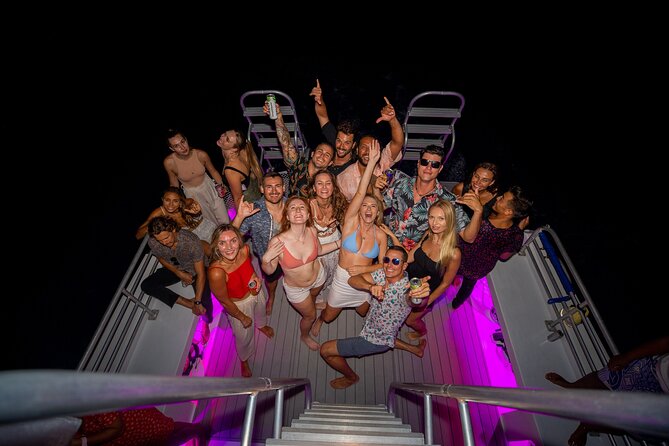 Premier Waikiki Sunset Party Cruise with Live DJ and Full Bar - Waikiki and the Honolulu coastline