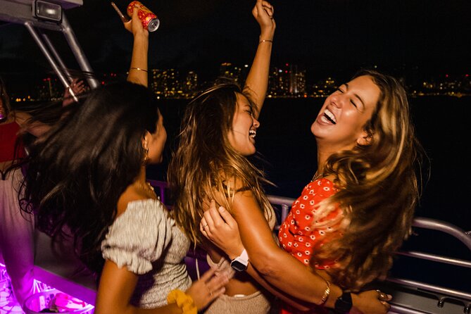 Premier Waikiki Sunset Party Cruise with Live DJ and Full Bar - When the DJ takes over