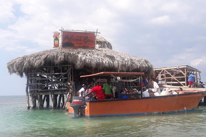 Private Appleton Estate Rum and Pelican Bar Tour from Montego Bay - The ride to Floyd’s Pelican Bar