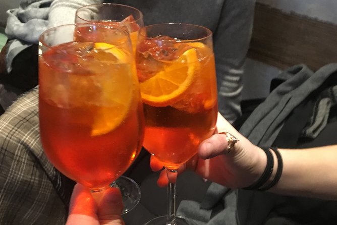 PRIVATE - Best Munich Cocktail Tour - all inclusive - Marienplatz, Munich’s grand finale