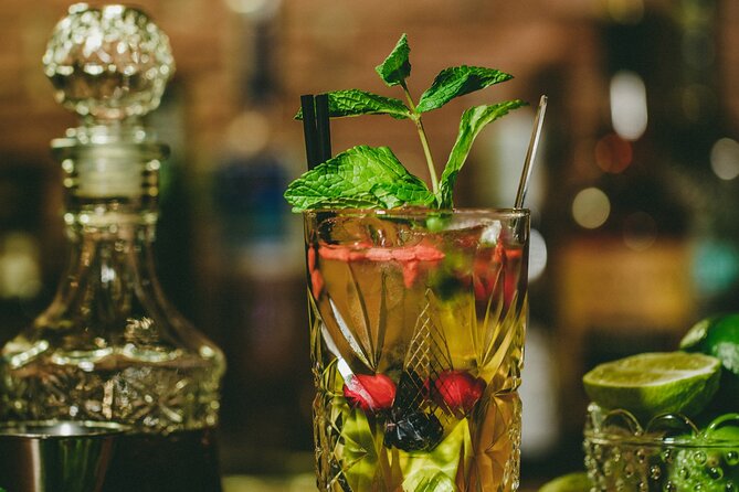 Private Cocktail Workshop in Center of Old Larnaca - The private format and who will enjoy it